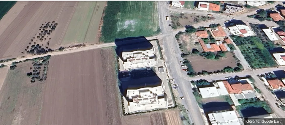 Akhisar Oliva Garden sitesi (A ve B blok) — Google Earth uydu görüntüsü