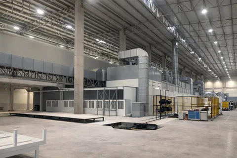 Novatek tarafından kurulan endüstriyel boyahane tesisi — fabrika içi genel görünüm